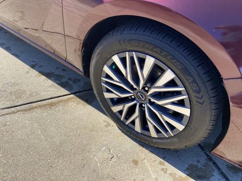 Used 2024 Nissan Altima 2.5 SV image 31