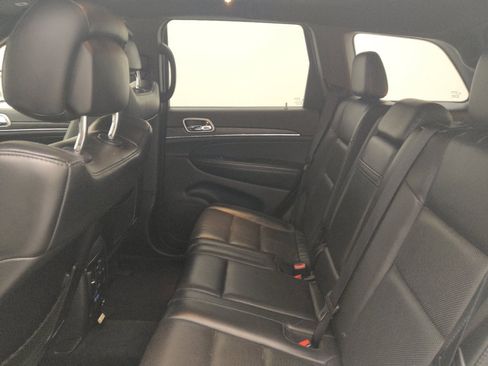 Used 2018 Jeep Grand Cherokee Limited w/ Luxury Group II RWD image 18