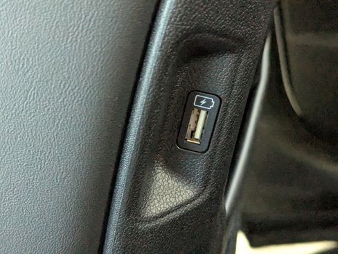 Certified 2023 Kia Sorento SX image 20