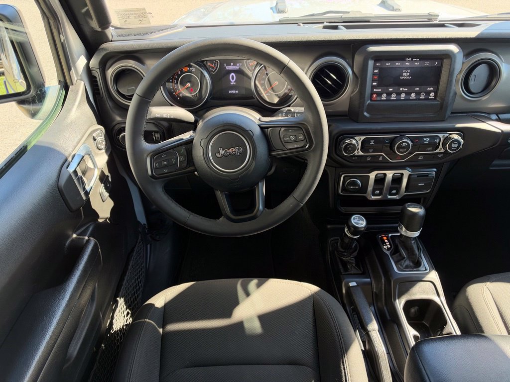 Certified 2023 Jeep Wrangler Sport AWD/4WD image 17