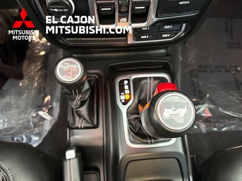 Used 2023 Jeep Wrangler Unlimited Sahara w/ Cold Weather Group AWD/4WD image 23