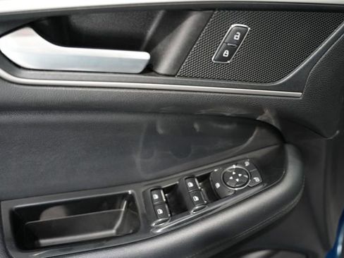 Used 2020 Ford Edge SEL AWD/4WD image 11