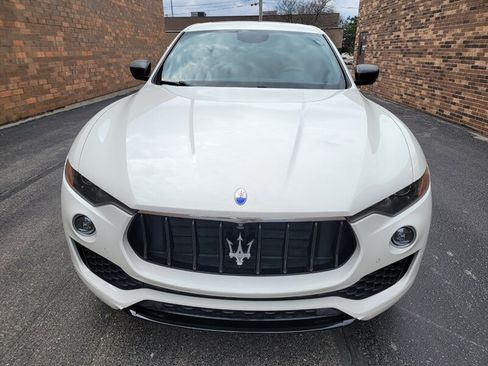 Used 2017 Maserati Levante AWD/4WD image 7