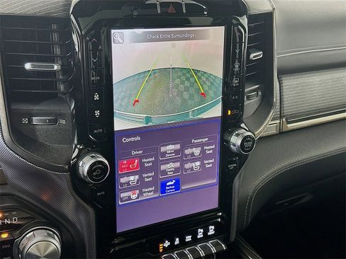 Used 2019 RAM 1500 Limited w/ Body Color Bumper Group image 20