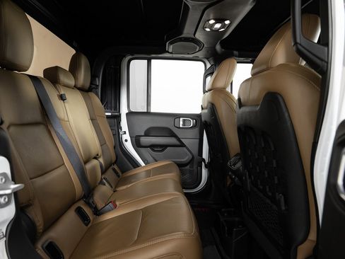 Used 2020 Jeep Gladiator Rubicon image 19