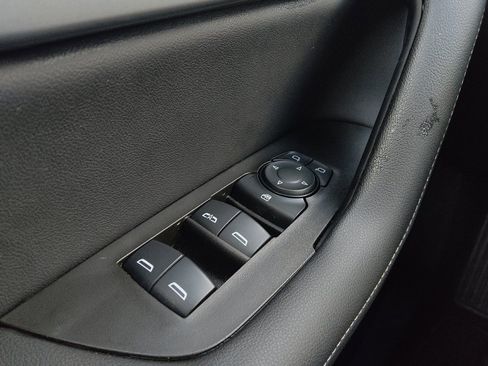 Used 2024 Chevrolet Blazer LT FWD image 27