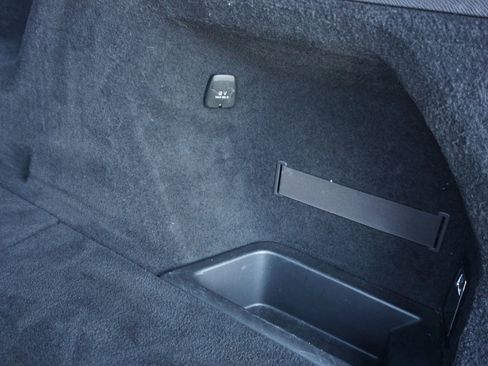 Used 2017 Volvo XC90 T5 Momentum w/ Convenience Package image 15