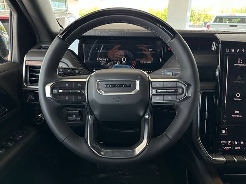 New 2026 GMC Yukon Denali w/ Advanced Technology Package AWD/4WD image 19