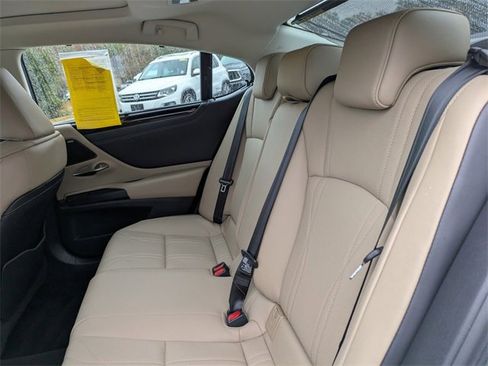 Used 2019 Lexus ES 350 Ultra Luxury image 14
