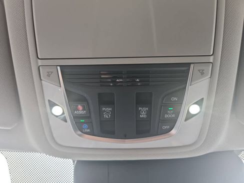 Certified 2024 Acura RDX w/Advance Package image 27