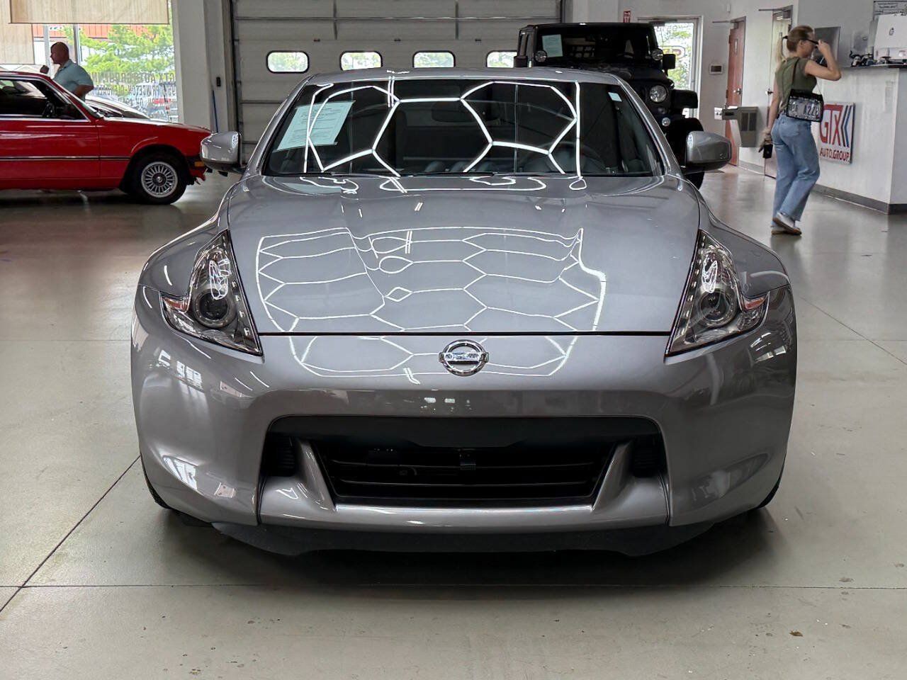 Used 2009 Nissan 370Z Touring w/ Sport Pkg RWD image 6