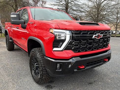 New 2026 Chevrolet Silverado 2500 ZR2 image 3