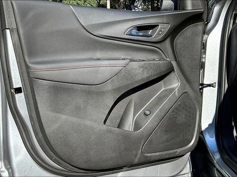 Used 2023 Chevrolet Equinox RS w/ LPO, Floor Liner Package image 17