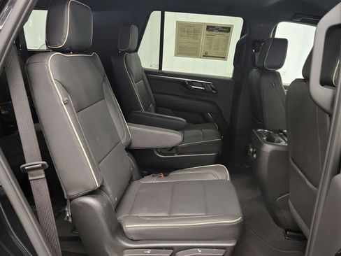 Used 2025 Chevrolet Tahoe Premier RWD image 34