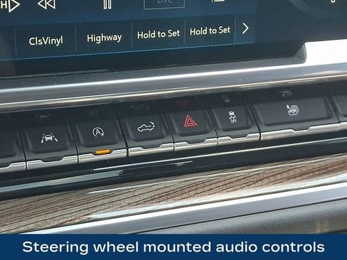 Used 2022 Chevrolet Silverado 1500 RST w/ Max Trailering Package AWD/4WD image 17