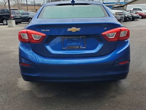 Used 2016 Chevrolet Cruze LT w/ Convenience Package FWD image 5