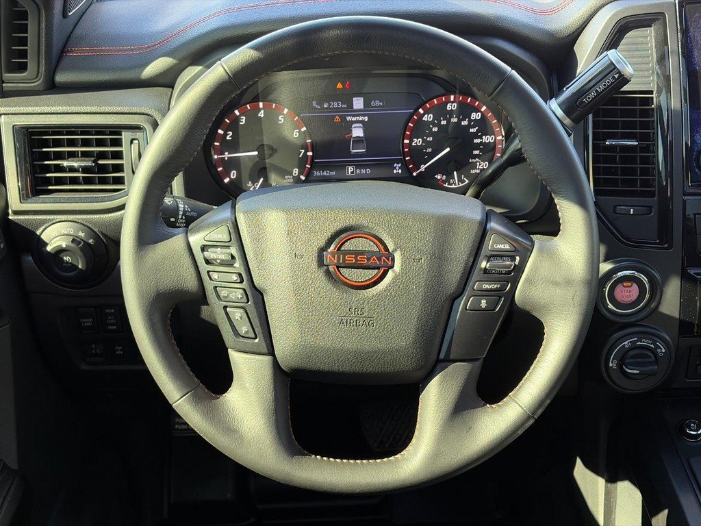 Used 2023 Nissan Titan PRO-4X w/ Pro-4x Convenience Package AWD/4WD image 17