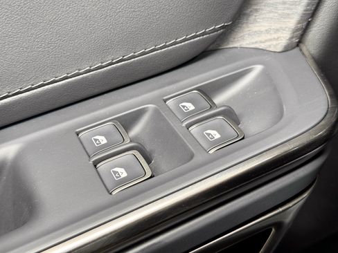 Used 2024 Rivian R1S Adventure AWD/4WD image 8