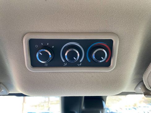 Used 2020 GMC Savana 3500 LT w/ LT Preferred Equipment Group image 19