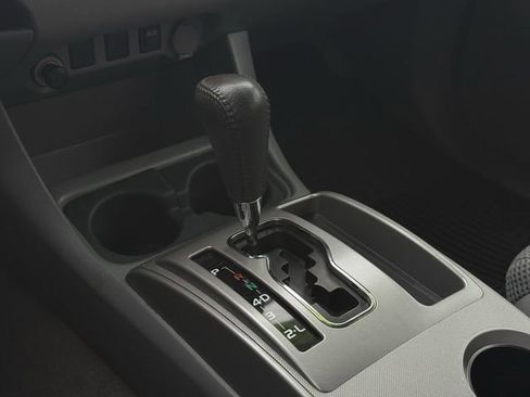 Used 2011 Toyota Tacoma PreRunner w/ TRD Sport Pkg RWD image 28