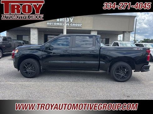 Used 2022 Chevrolet Silverado 1500 RST image 1