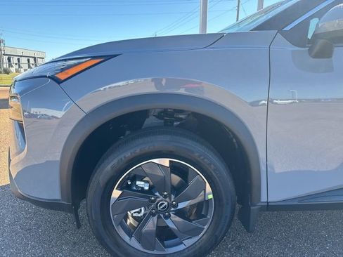 New 2026 Nissan Rogue SV image 7