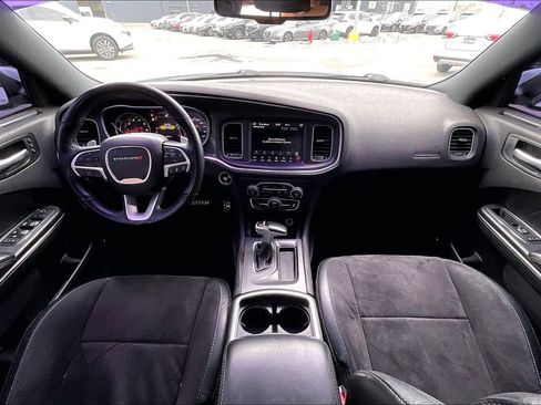 Used 2018 Dodge Charger R/T Scat Pack RWD image 21