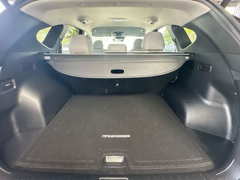 Used 2025 Hyundai Tucson SEL FWD image 25