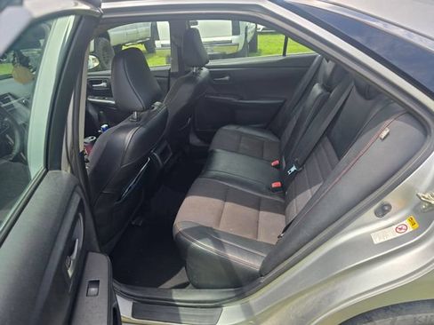 Used 2017 Toyota Camry SE FWD image 20