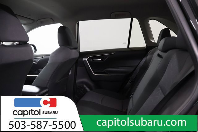 Used 2025 Toyota RAV4 XLE AWD/4WD image 26