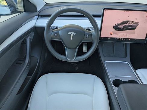 Used 2023 Tesla Model 3 Performance image 16