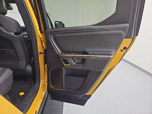 Used 2023 Rivian R1T Adventure AWD/4WD image 19