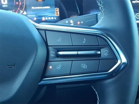 Used 2026 Chevrolet Traverse LT w/ Driver Confidence Package image 17