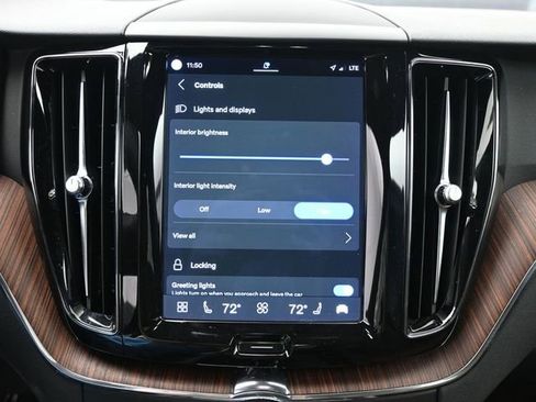 Used 2023 Volvo XC60 B5 Plus w/ Protection Package Premier image 17