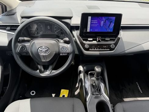 Used 2024 Toyota Corolla LE FWD image 10