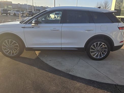 Certified 2023 Lincoln Corsair Reserve w/ Equipment Group 201A image 4