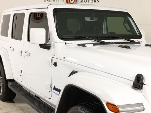 Used 2022 Jeep Wrangler Unlimited Sahara image 38
