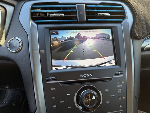 Used 2014 Ford Fusion Energi Titanium w/ Driver Assist Package image 22