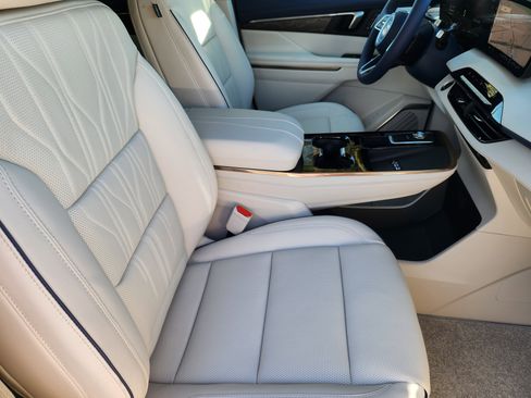 New 2026 Buick Enclave Avenir w/ Super Cruise Package image 10