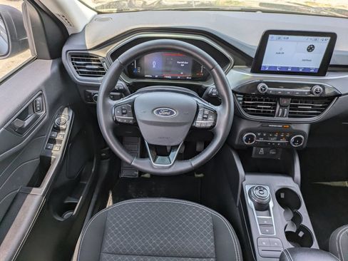 Used 2024 Ford Escape Active w/ Cold Weather Package FWD image 17