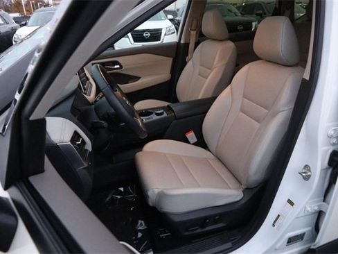 Certified 2023 Nissan Rogue SV w/ SV Premium B Package image 9