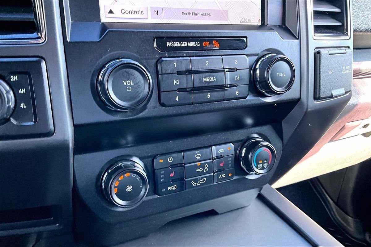 Used 2019 Ford F150 XLT w/ Equipment Group 302A Luxury AWD/4WD image 30