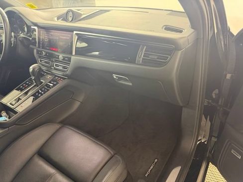 Used 2023 Porsche Macan S AWD/4WD image 23