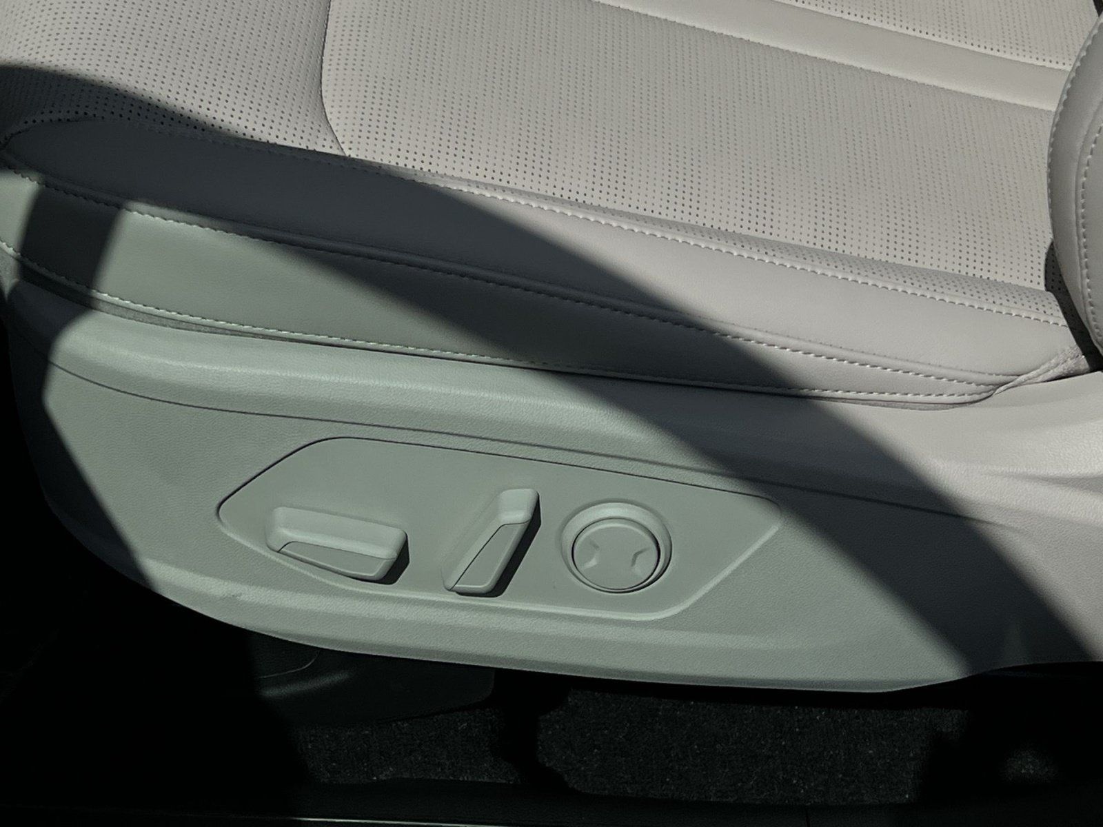 New 2026 Kia Sorento S w/ S Panoramic Sunroof Package FWD image 19