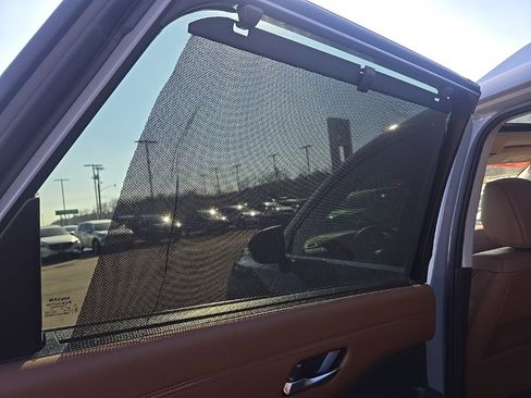 Certified 2024 Nissan Pathfinder Platinum w/ Cargo Package image 37