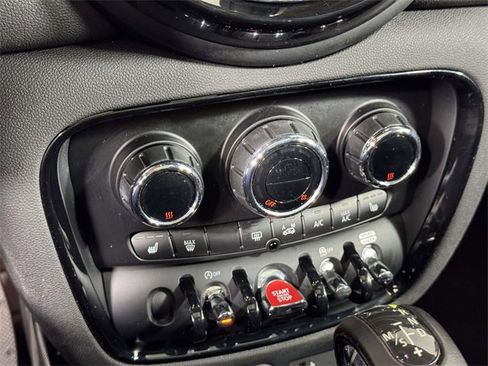 Used 2019 MINI Cooper Clubman S w/ Premium Package image 28