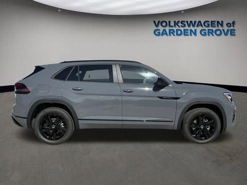 New 2026 Volkswagen Atlas Cross Sport SEL R-Line AWD/4WD image 8
