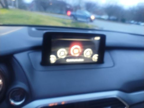 Used 2018 MAZDA CX-9 Touring w/ Touring Premium Package image 18