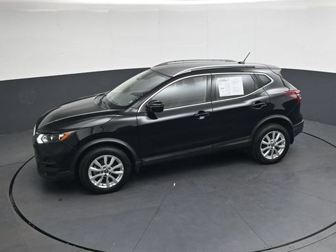 Used 2020 Nissan Rogue Sport SV FWD image 33