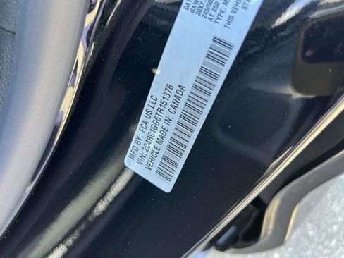 Used 2026 Chrysler Pacifica Limited w/ S Appearance Package FWD image 17